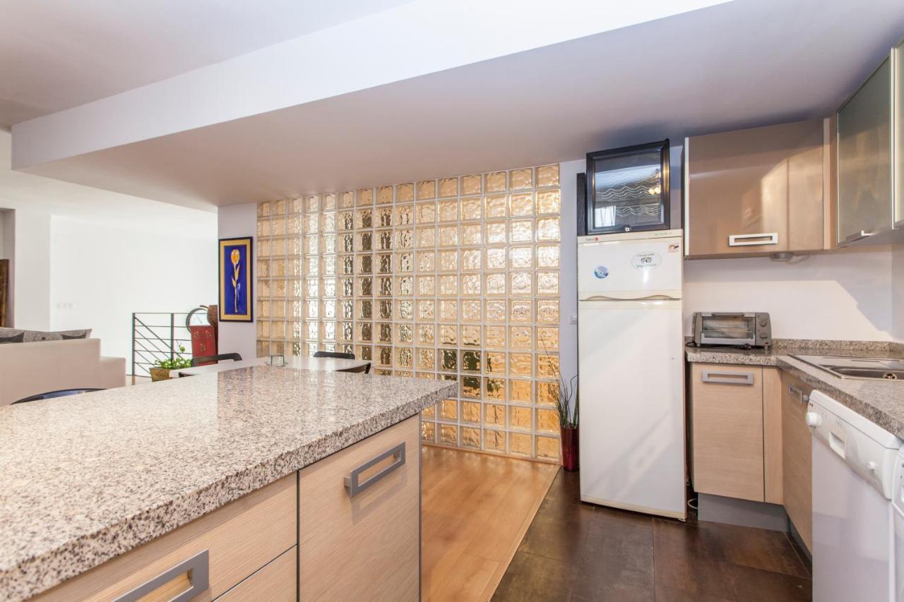 Apartamento LF PARKING INCLUIDO Amplio Loft en Barrio Santa Cruz Sevilla Exterior foto