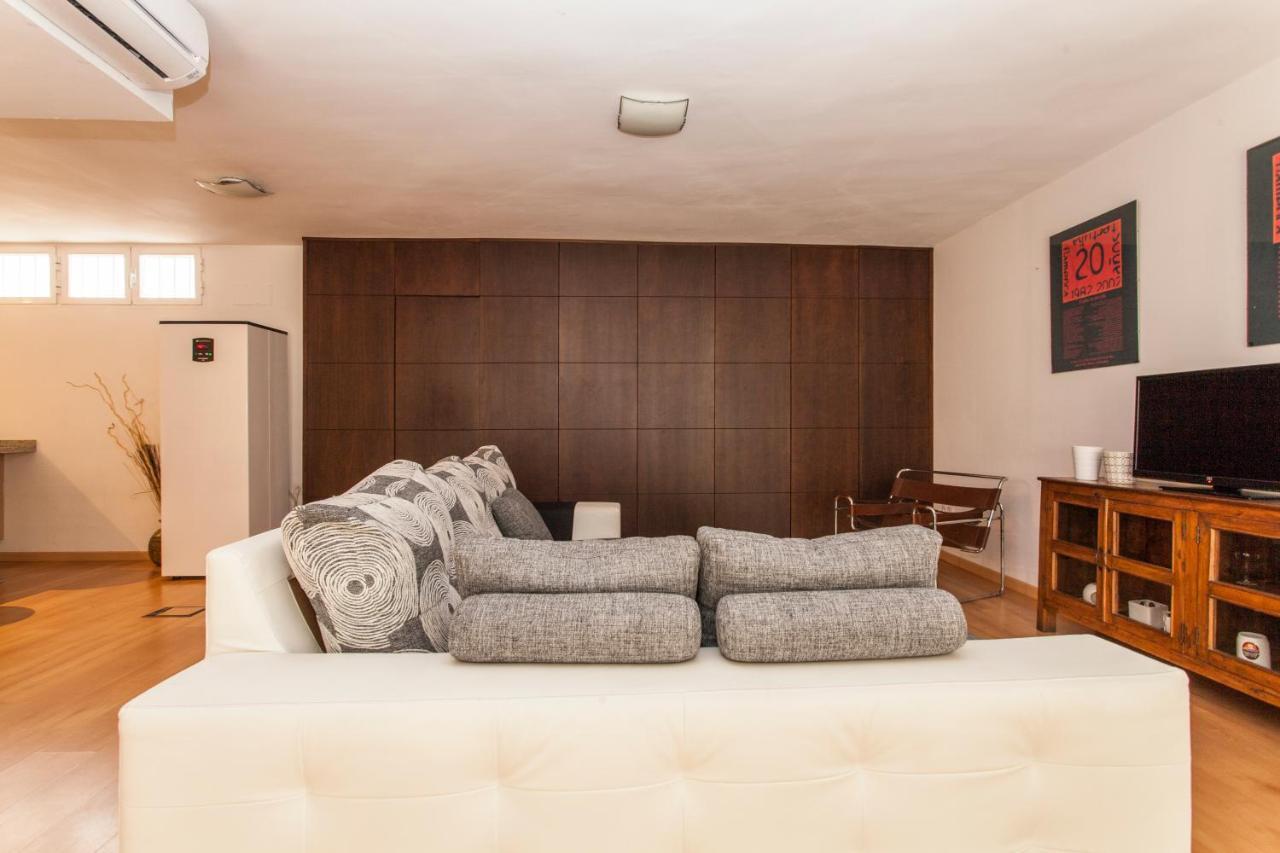 Apartamento LF PARKING INCLUIDO Amplio Loft en Barrio Santa Cruz Sevilla Exterior foto